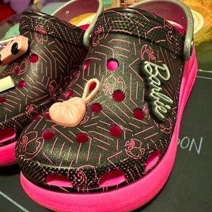 Barbie Iconic Crocs